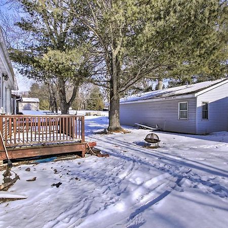 Quaint And Pet-Friendly Cabin On Shawano Lake! Εξωτερικό φωτογραφία
