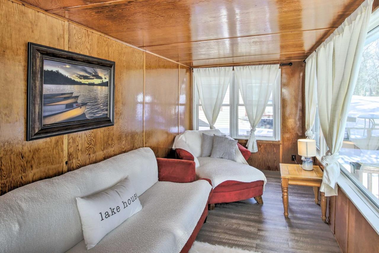 Quaint And Pet-Friendly Cabin On Shawano Lake! Εξωτερικό φωτογραφία