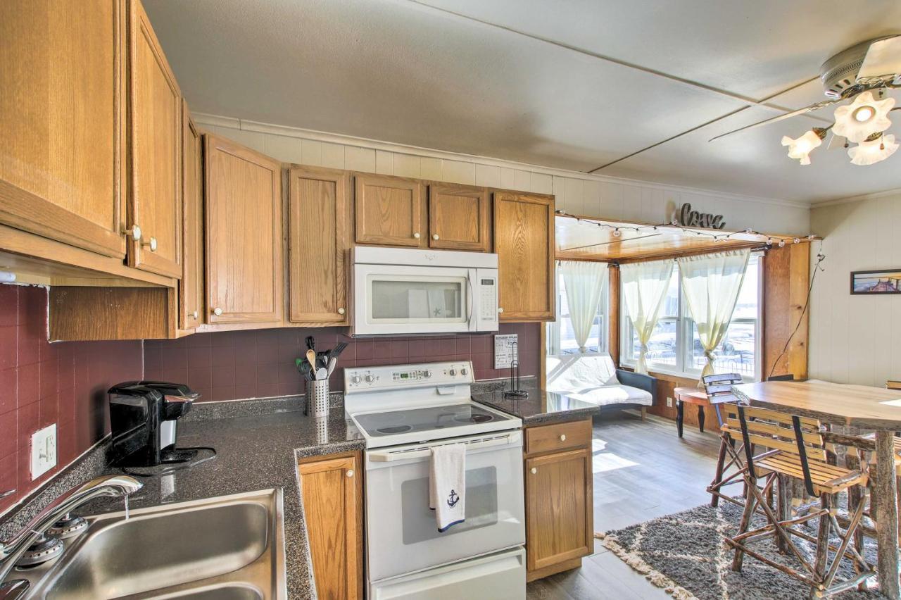 Quaint And Pet-Friendly Cabin On Shawano Lake! Εξωτερικό φωτογραφία