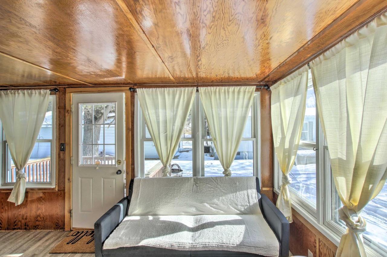 Quaint And Pet-Friendly Cabin On Shawano Lake! Εξωτερικό φωτογραφία