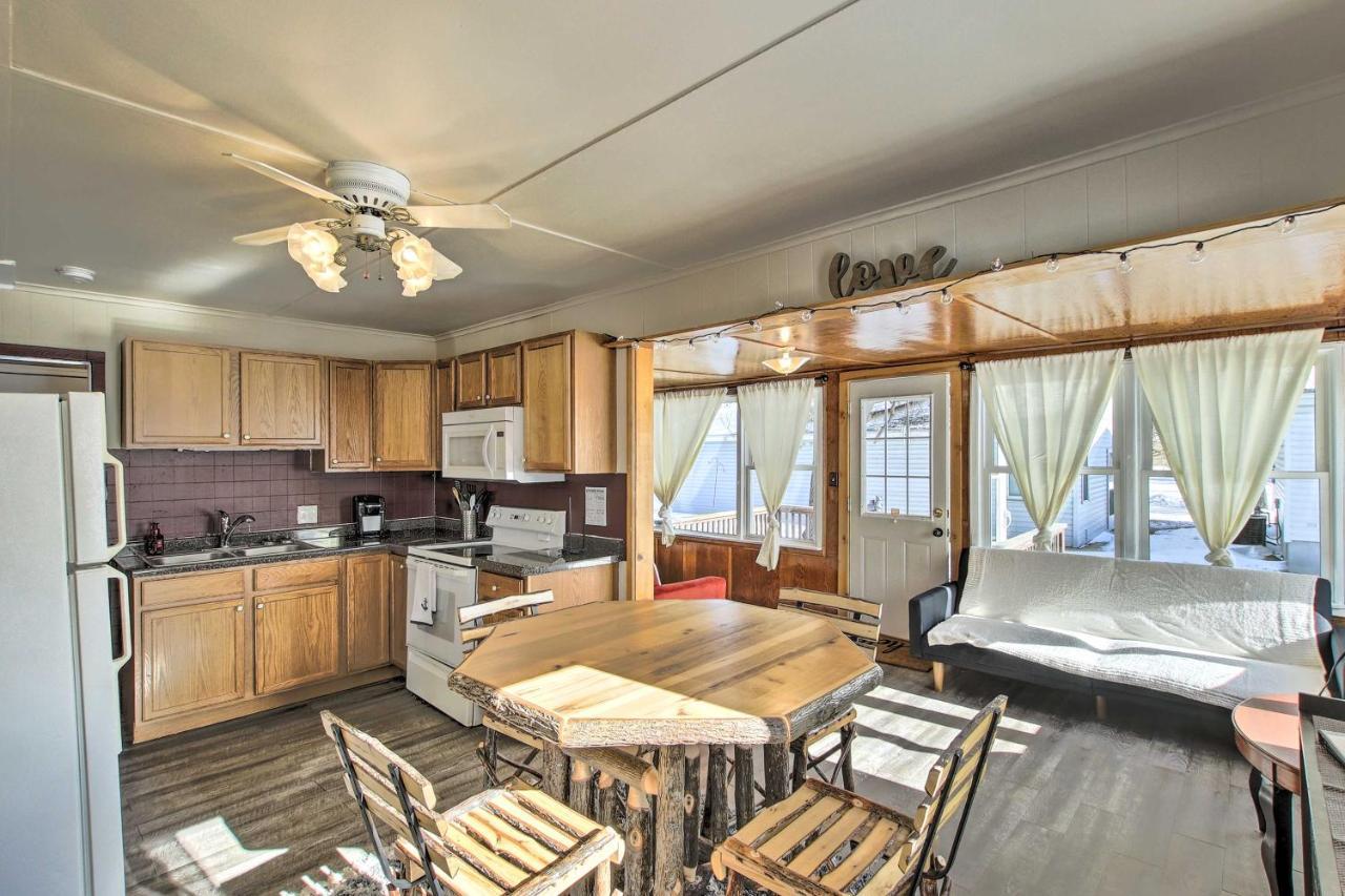Quaint And Pet-Friendly Cabin On Shawano Lake! Εξωτερικό φωτογραφία