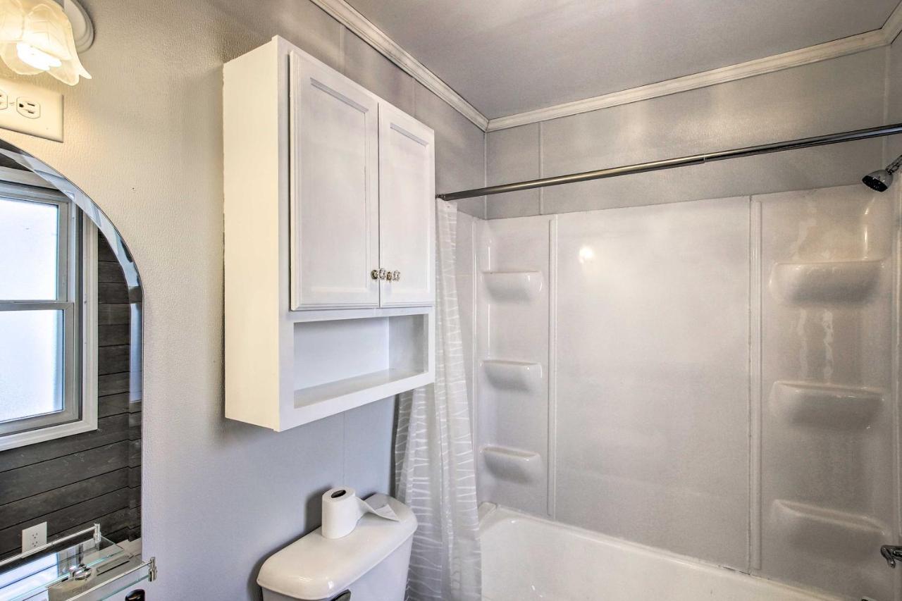 Quaint And Pet-Friendly Cabin On Shawano Lake! Εξωτερικό φωτογραφία