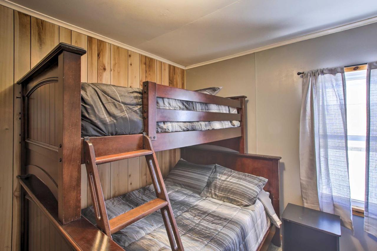 Quaint And Pet-Friendly Cabin On Shawano Lake! Εξωτερικό φωτογραφία