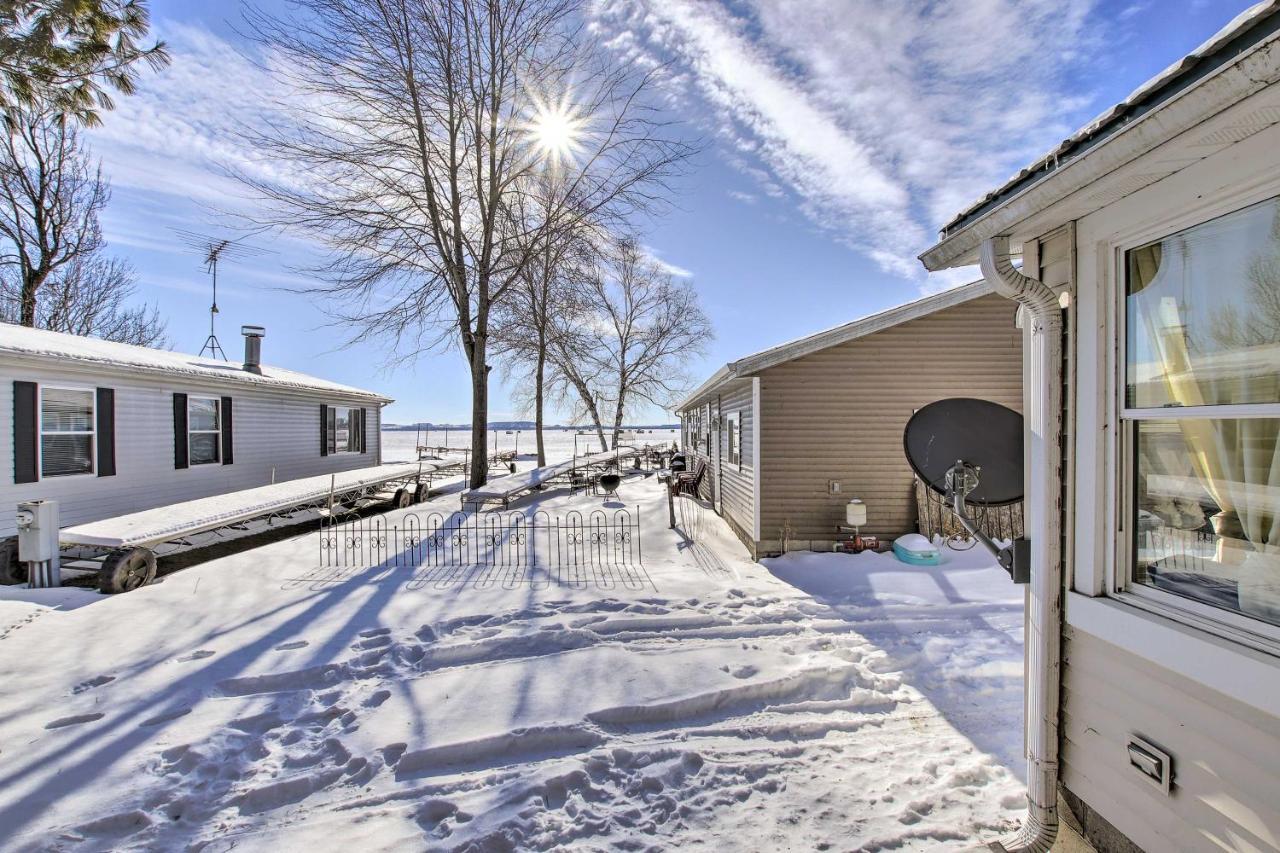 Quaint And Pet-Friendly Cabin On Shawano Lake! Εξωτερικό φωτογραφία